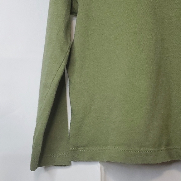 FREE ADD-ON‼️ Old Navy Green Kids Long Sleeve Shirt - Size 3T (small spot) - Picture 4 of 12
